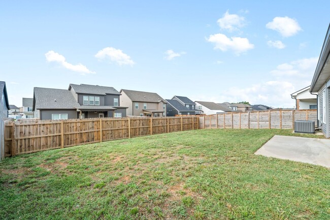 Building Photo - 3 Bedroom 3 Bath Home with Bonus Room For Rent!