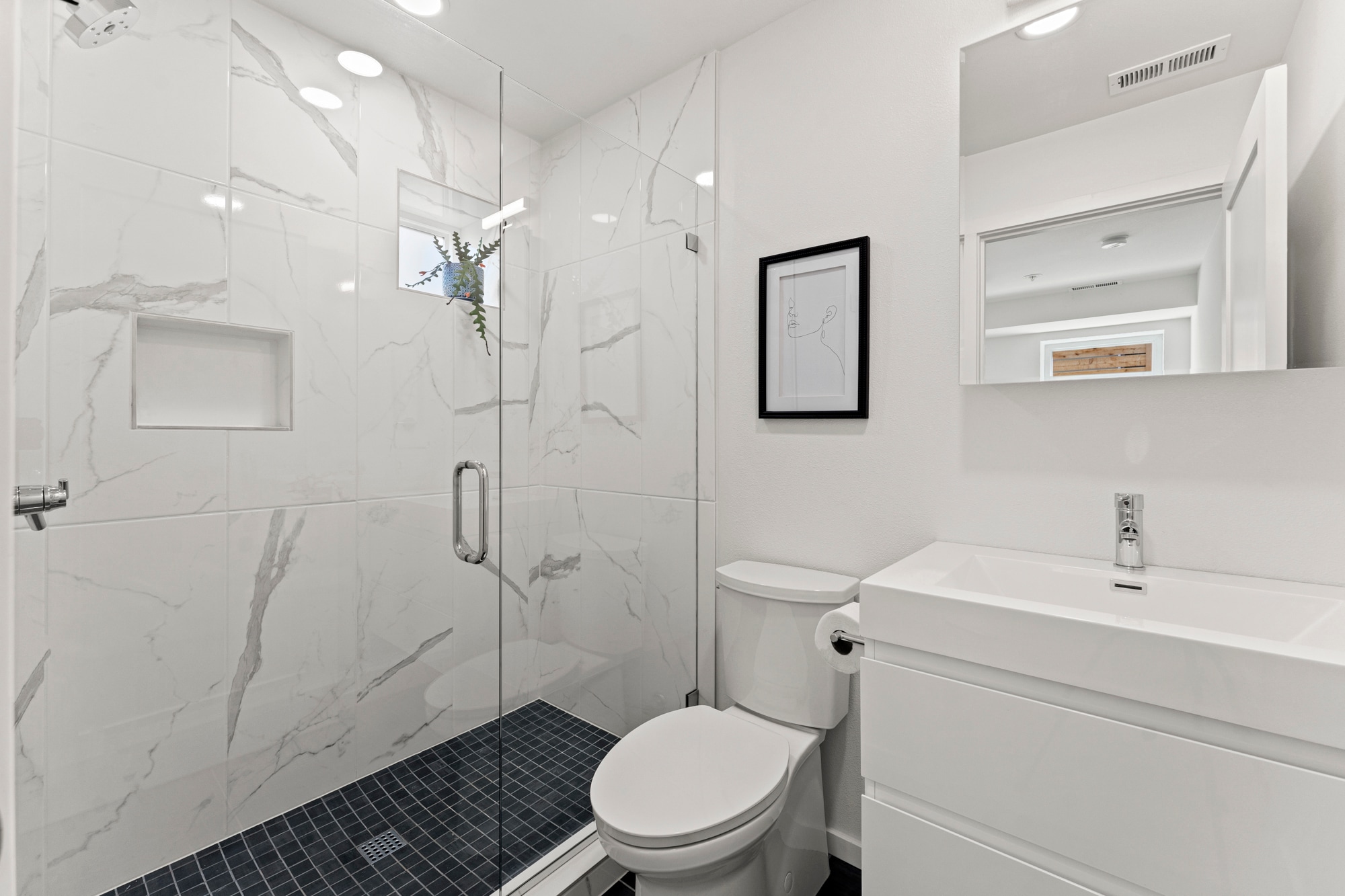 Building Photo - 591 NE Tillamook St