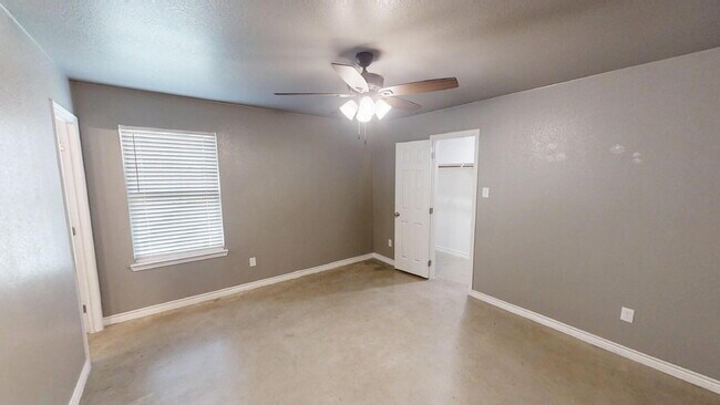 Building Photo - Discover modern living with a stylish edge in this beautifully designed 3 bedroom duplex!