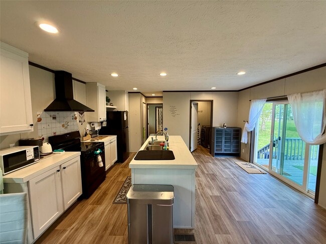 Building Photo - 13298 County Rd 190