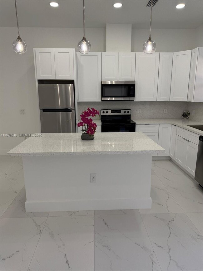 Building Photo - 20 Organ St