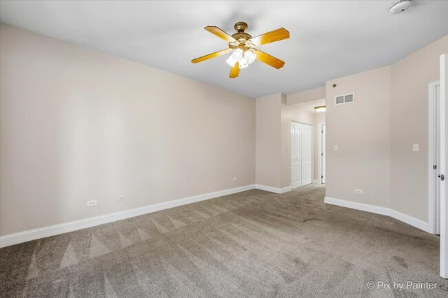 Building Photo - 543 N Hough St