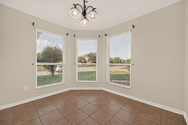 Building Photo - 16938 Tableland Trail