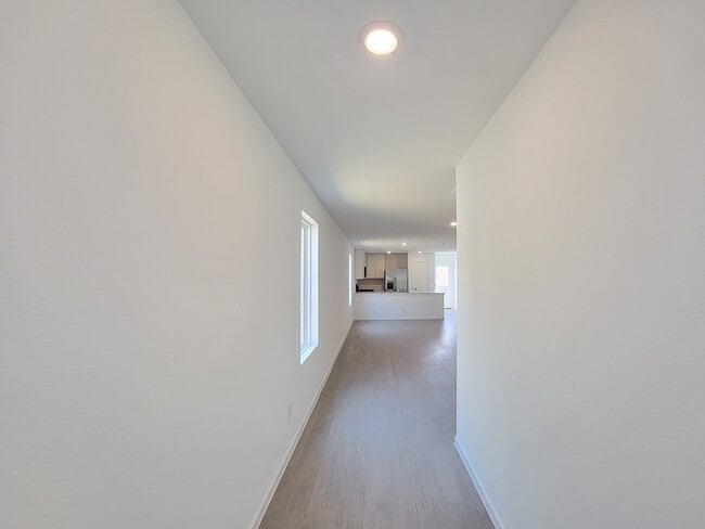 Building Photo - 1519 Gardenia Grv Ln