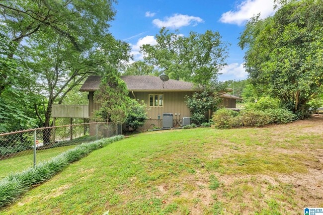 Building Photo - 373 Laredo Dr