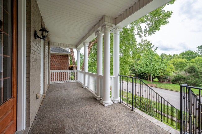 Building Photo - **LUXURIOUS GATED COMMUNITY IN FRANKLIN ZO...