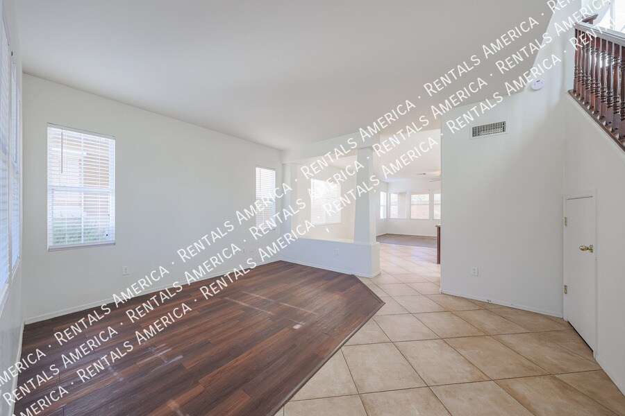 Building Photo - 35005 N 30th Dr