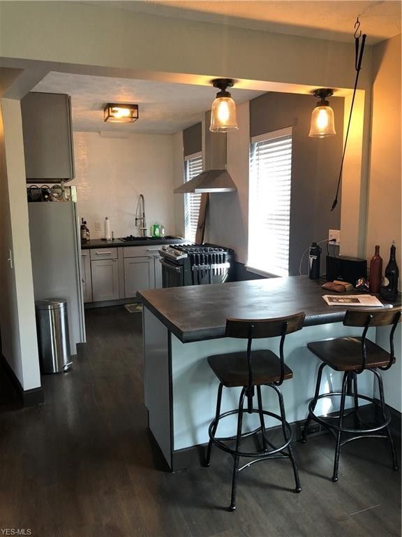 Building Photo - 2451 Professor Ave