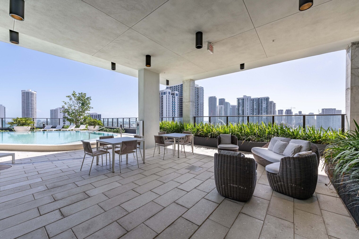 Building Photo - 23 NE 17th Ter