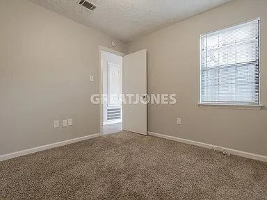 Building Photo - 3414 Aurelia Dr