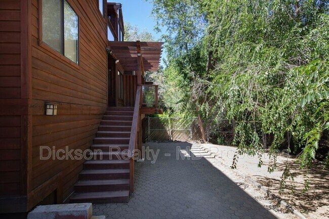 Building Photo - 2205 S Arlington Ave