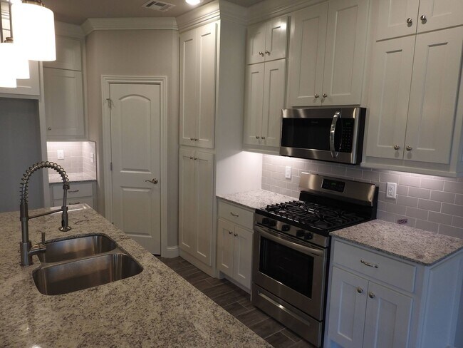 Building Photo - 2021 Construction! 4 Bedroom 2 Bathroom home. Now Leasing