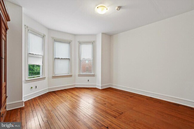 Building Photo - 868 N 27th St