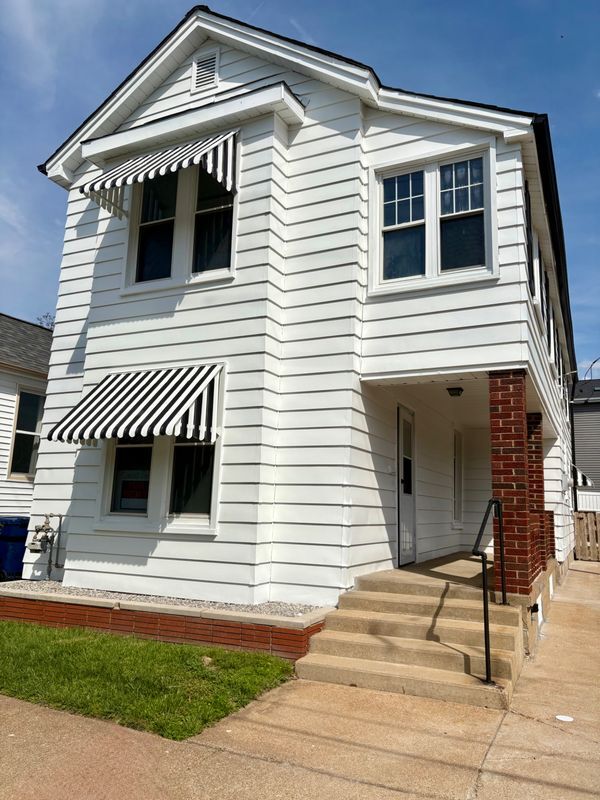 Building Photo - 1928 Macklind Ave