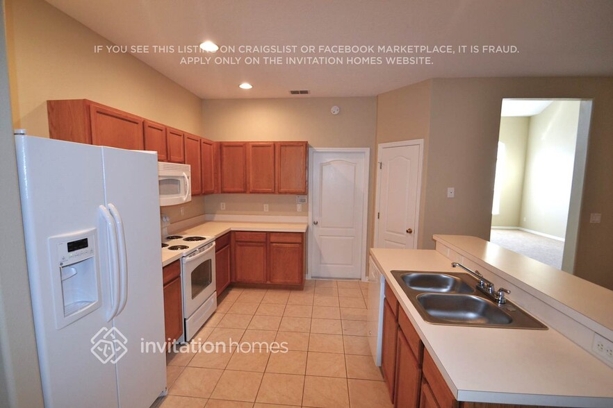 Building Photo - 225 Copper Oak Ct