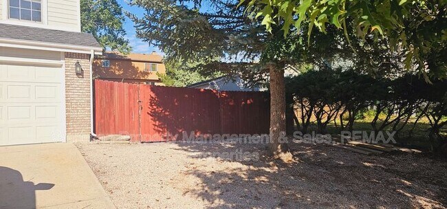 Building Photo - 4130 Madrone Way