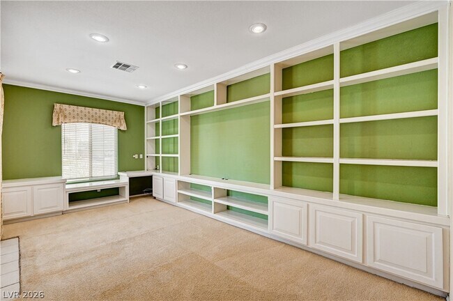 Building Photo - 2544 Kinnard Ave