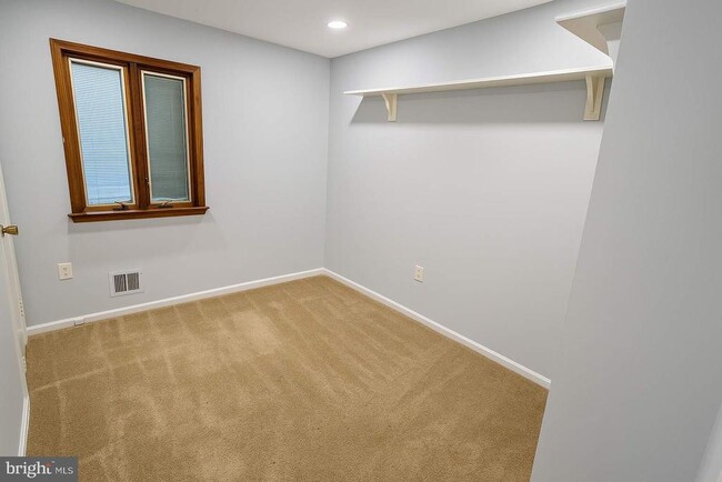 Building Photo - 8905 Bluffwood Ln