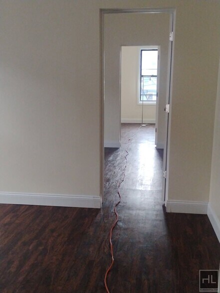 Building Photo - Sherwood Avenue Yonkers