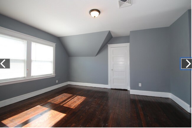Building Photo - 742 Winchester Ave