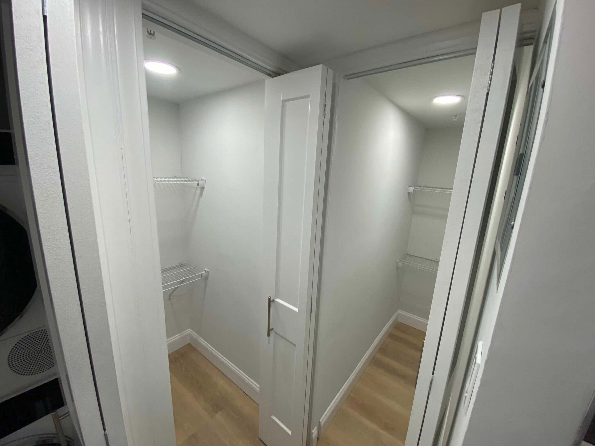 Building Photo - 529 Beacon St