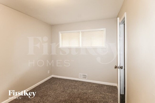 Building Photo - 3758 Aldea Dr