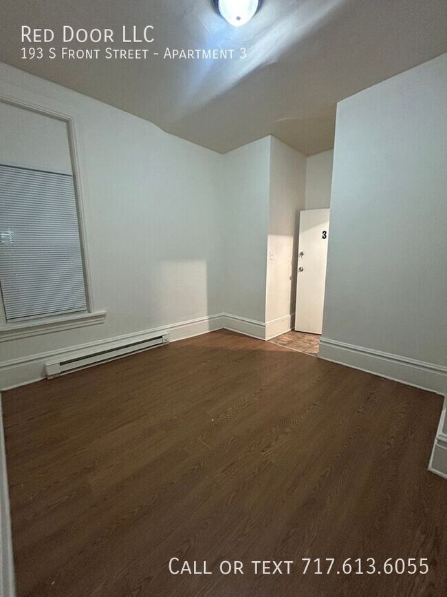 Building Photo - 193 S Front St