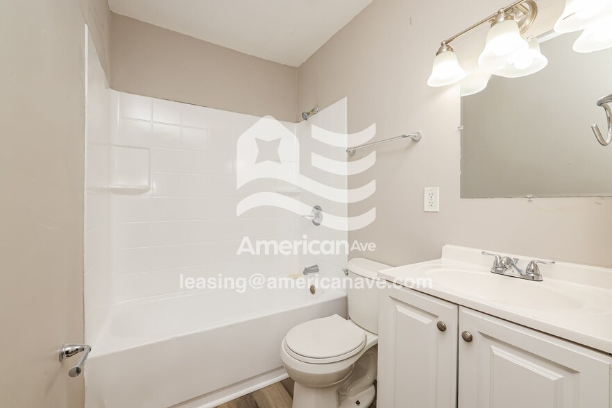 Building Photo - 1385 Guenther Rd