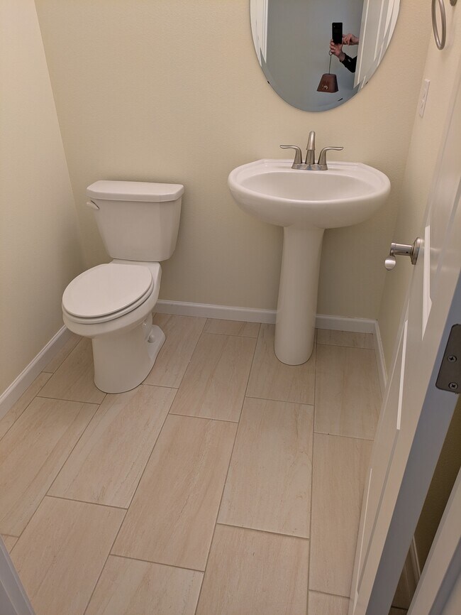 Building Photo - 27333 15th Ct S