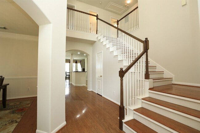 Building Photo - 6523 Trenton Lake Ln