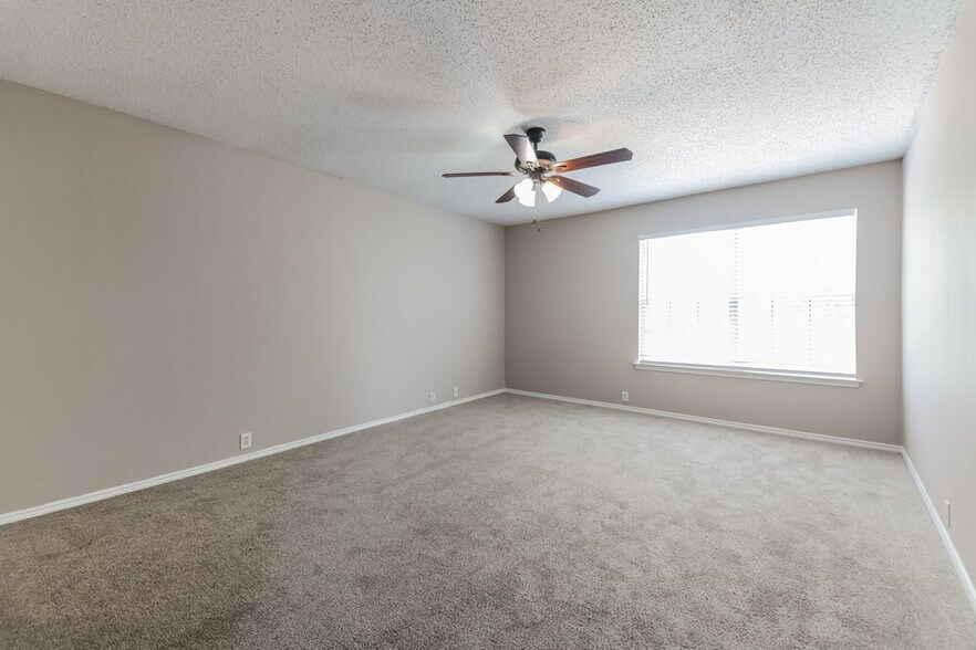 Building Photo - 1112 Beechwood Dr