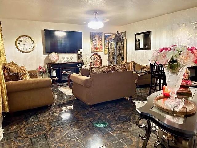 Building Photo - 1536 NW 15th Ave