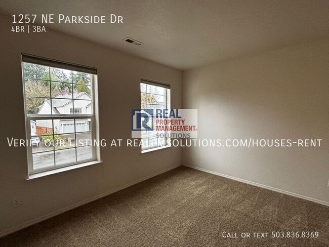 Building Photo - 1257 NE Parkside Dr