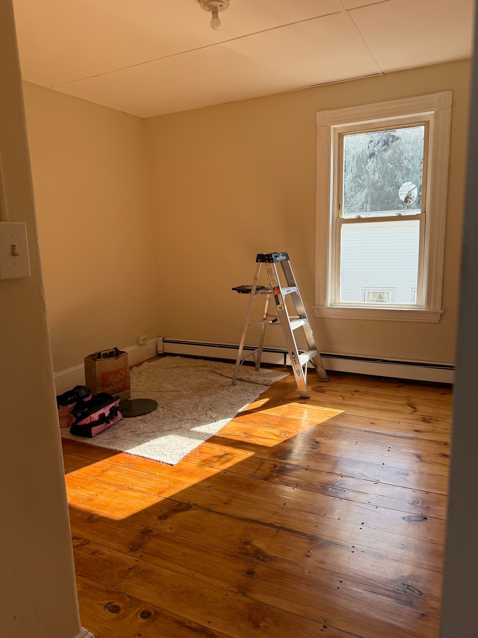 Building Photo - 46 Dunn St