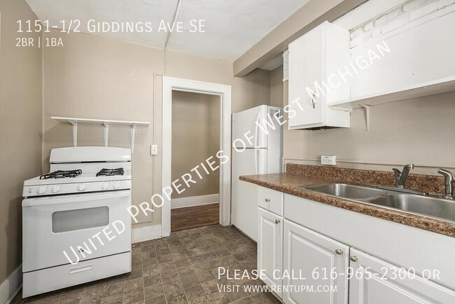 Building Photo - Available Now | 2 Bedroom Upper Level Apar...