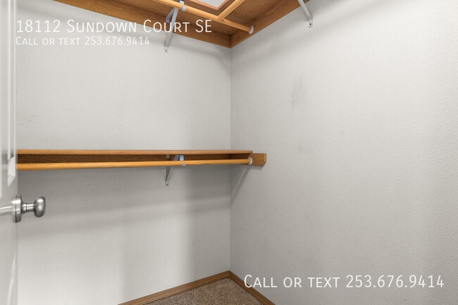 Building Photo - 18112 Sundown Ct SE