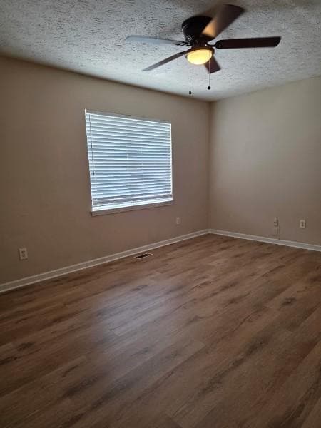 Building Photo - 7083 Oakhill Cir