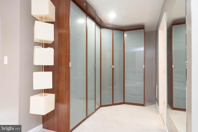 Building Photo - 3351 Beechcliff Dr