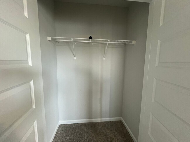 Building Photo - COLLINS WALK IN CONWAY