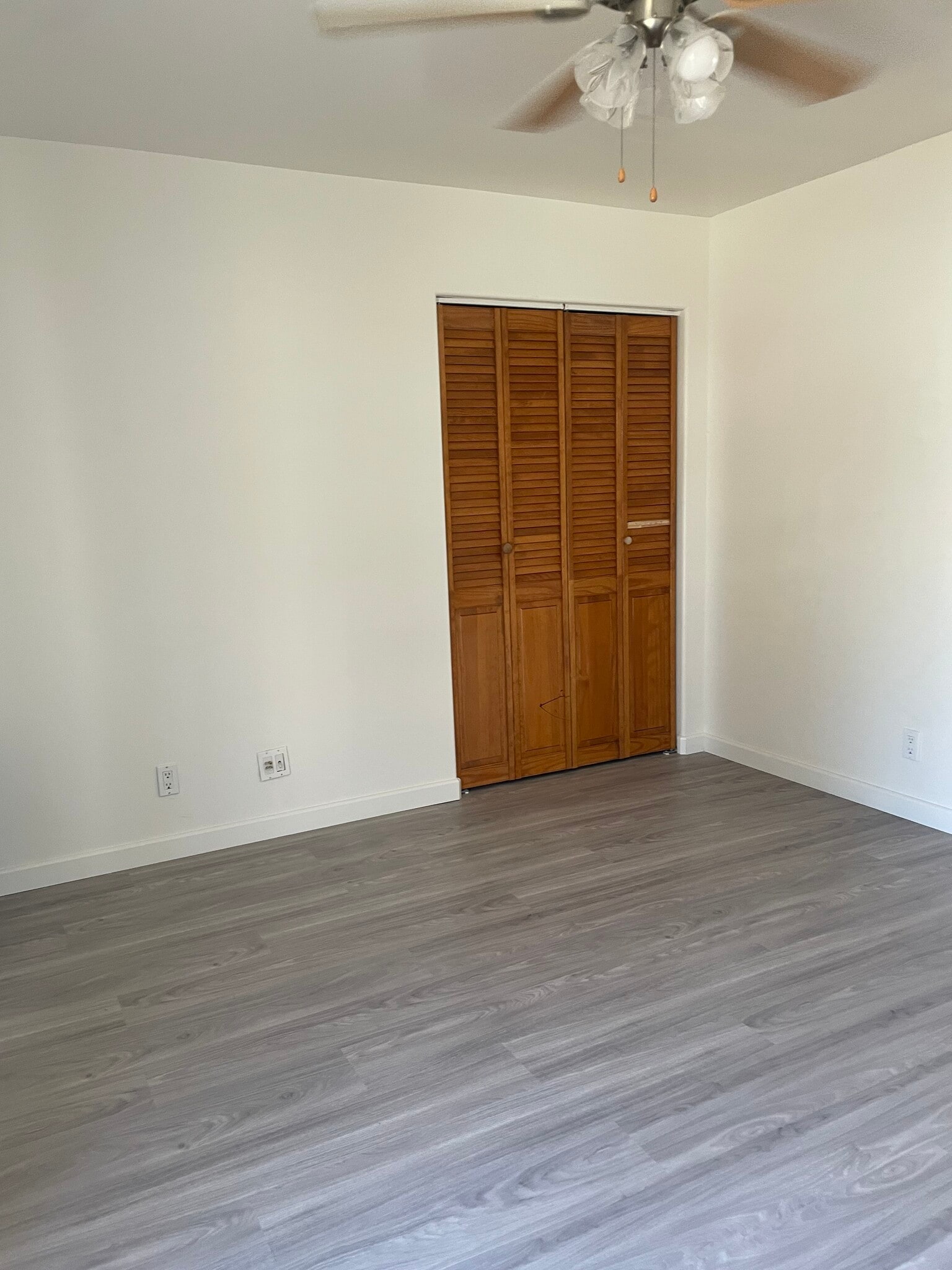 Building Photo - 15651 Rayen St