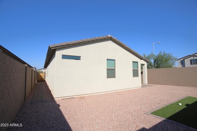 Building Photo - 5719 W Encinas Ln