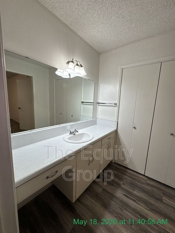Building Photo - 334 N Westfield St