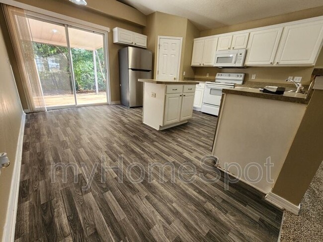 Building Photo - 1589 Galvin Ave