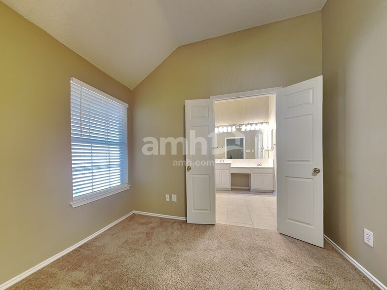 Building Photo - 11601 Wingfield Ln