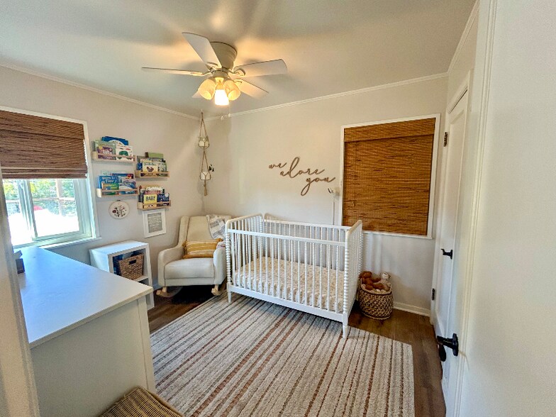 Building Photo - 18 Vista Grande Ave