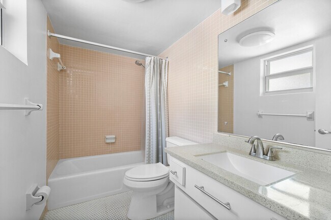 Building Photo - 222 N Federal Hwy