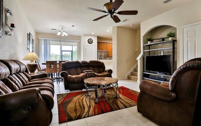 Building Photo - 2643 Old Kent Cir