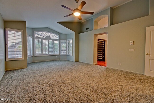 Building Photo - COMING SOON!! 5 bed 3 bath, 3000 + SFT with pool in Carino Estates, Chandler