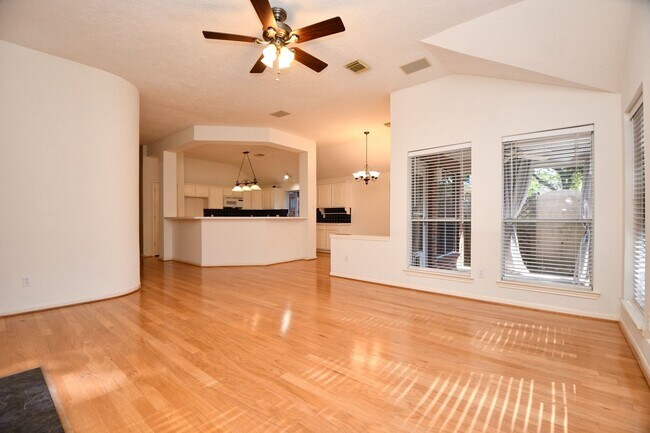 Building Photo - 1215 Wood Haven Ct