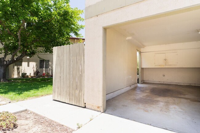 Building Photo - Beautiful 2 Bedroom Condo in Santee